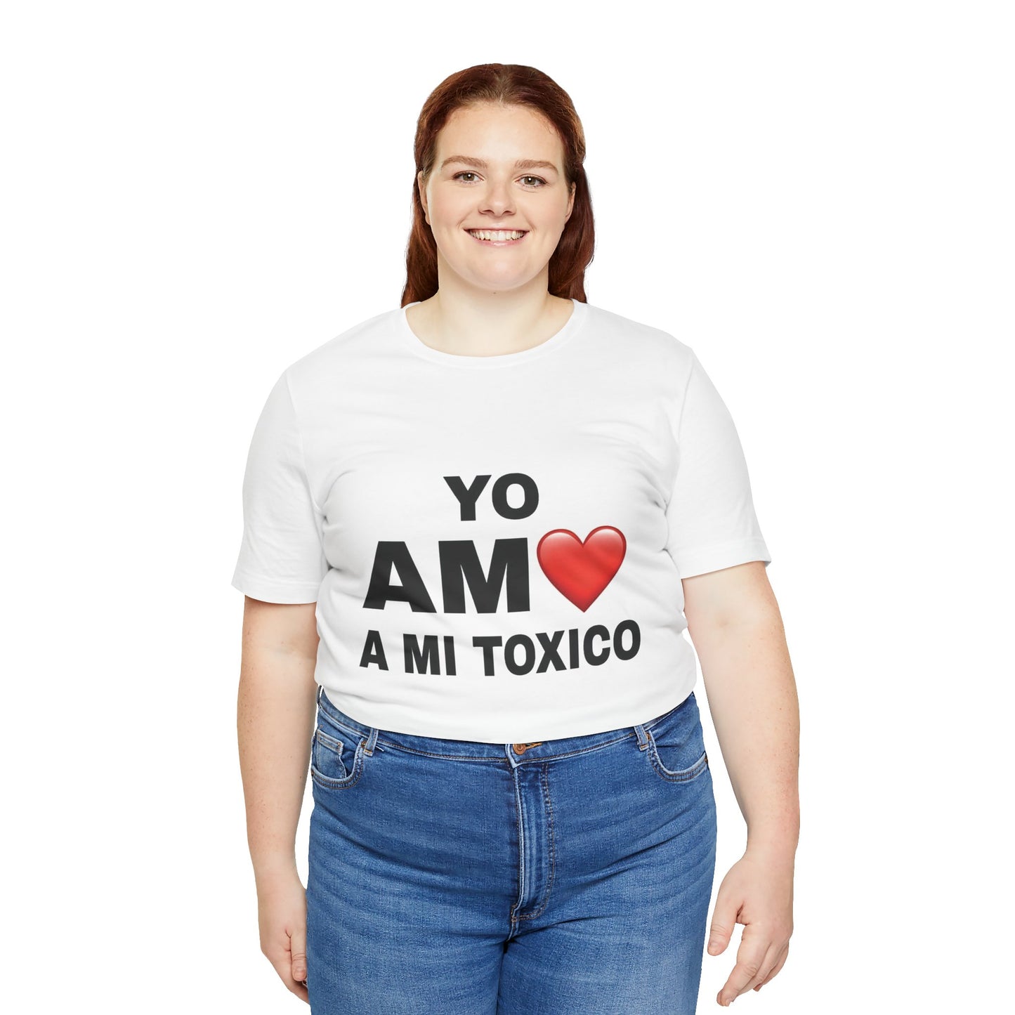 Unisex Funny Relationship Tee - "Yo Amo a Mi Tóxico", Casual Gift, Valentine's Day, Couples Shirt, Trendy Style, Humorous Apparel