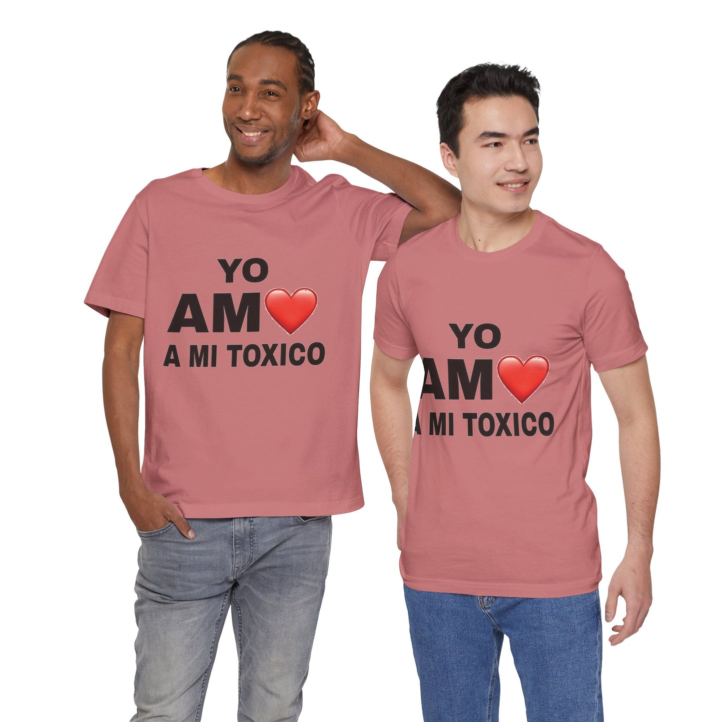 Unisex Funny Relationship Tee - "Yo Amo a Mi Tóxico", Casual Gift, Valentine's Day, Couples Shirt, Trendy Style, Humorous Apparel