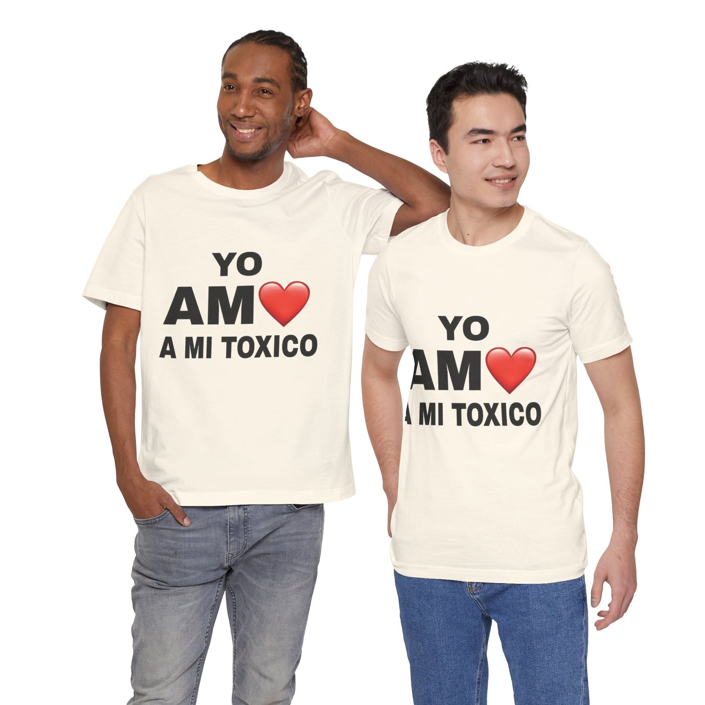 Unisex Funny Relationship Tee - "Yo Amo a Mi Tóxico", Casual Gift, Valentine's Day, Couples Shirt, Trendy Style, Humorous Apparel