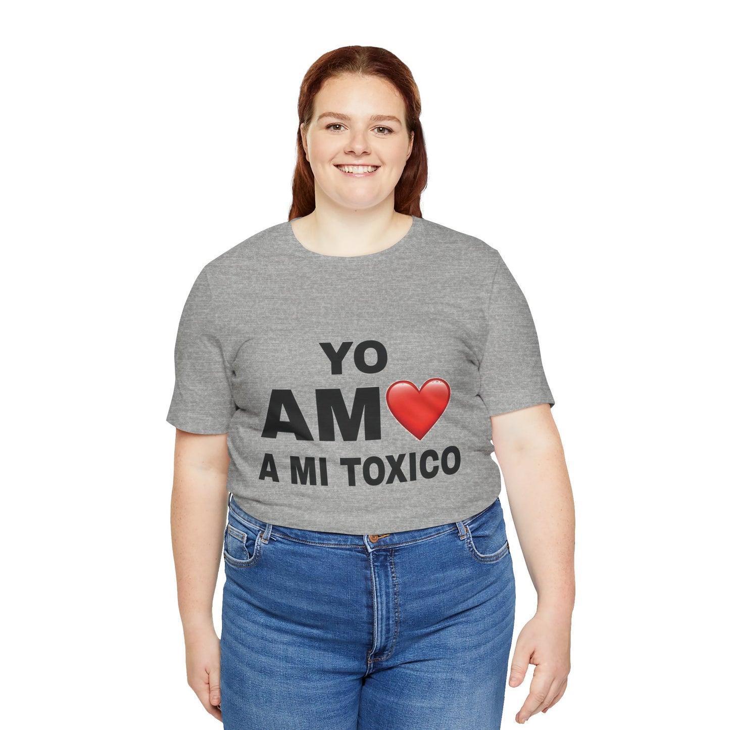 Unisex Funny Relationship Tee - "Yo Amo a Mi Tóxico", Casual Gift, Valentine's Day, Couples Shirt, Trendy Style, Humorous Apparel