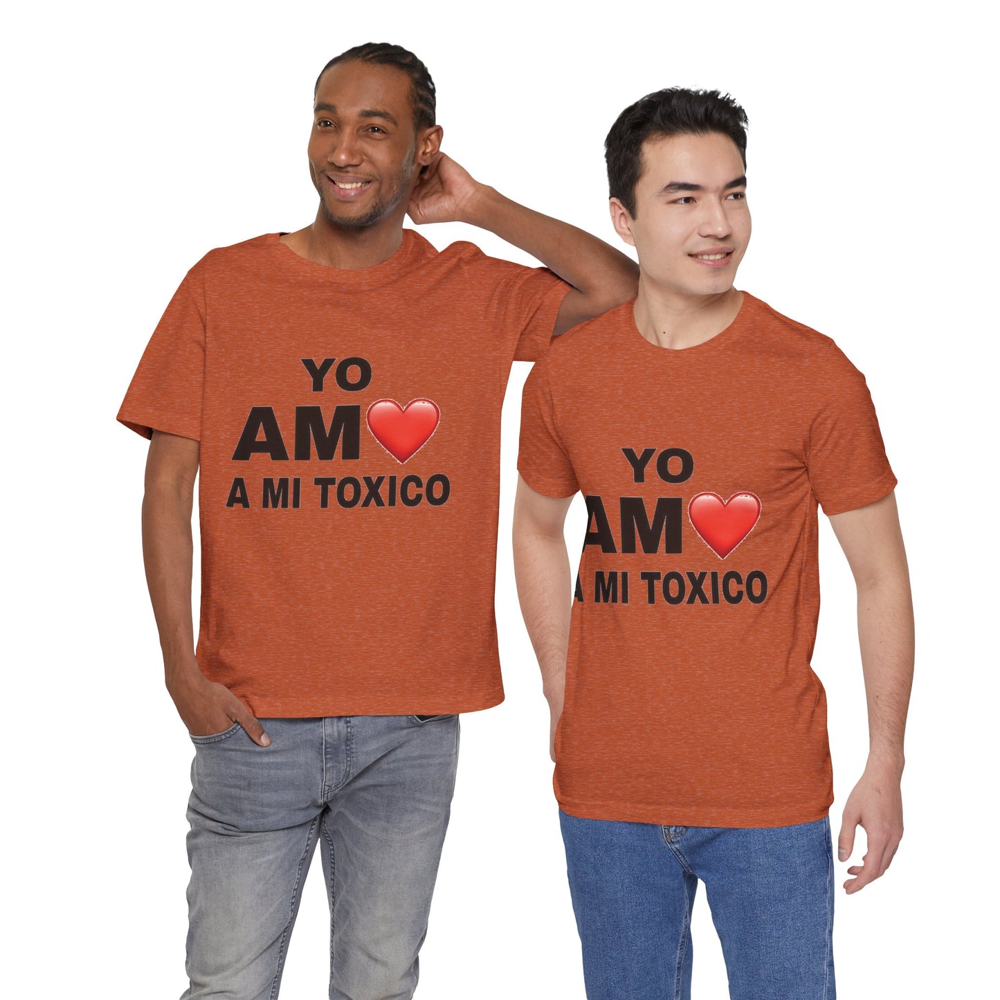 Unisex Funny Relationship Tee - "Yo Amo a Mi Tóxico", Casual Gift, Valentine's Day, Couples Shirt, Trendy Style, Humorous Apparel
