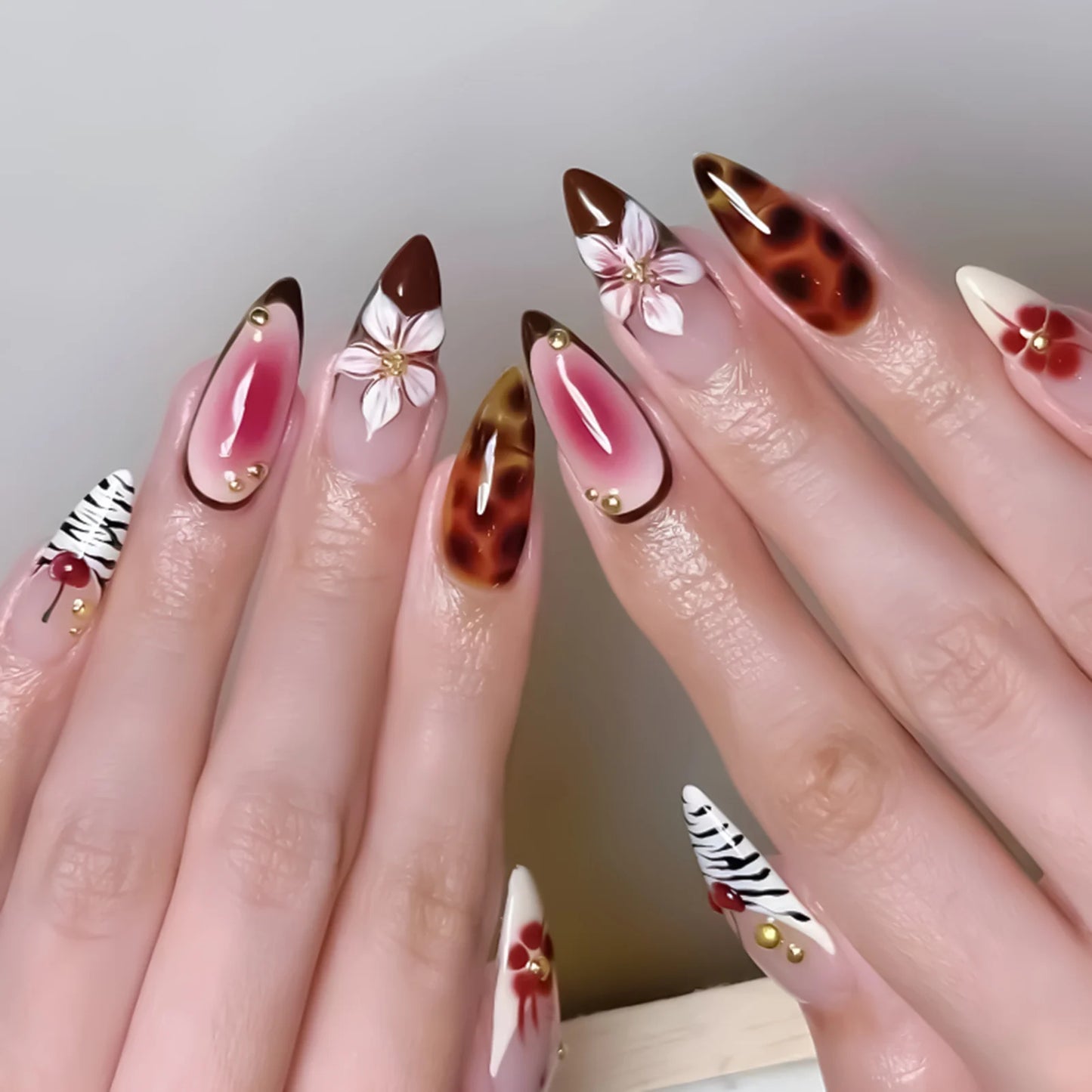 24pcs Autumn Brown French Fake Nails