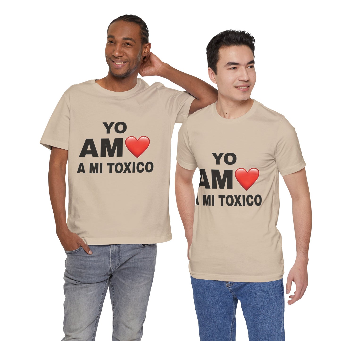 Unisex Funny Relationship Tee - "Yo Amo a Mi Tóxico", Casual Gift, Valentine's Day, Couples Shirt, Trendy Style, Humorous Apparel